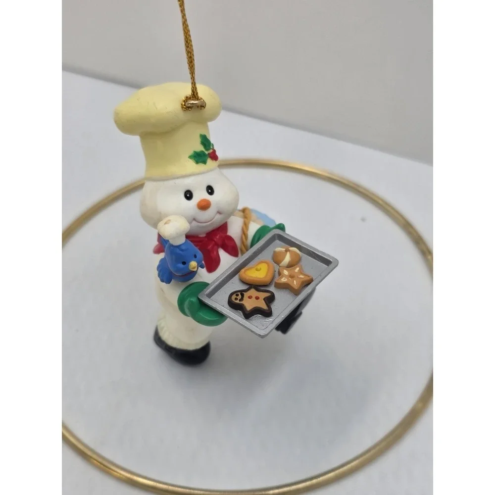 VTG 1997 Mistletoe Magic Snowman Baker Christmas Ornament Cookies‎ Bird 3.5